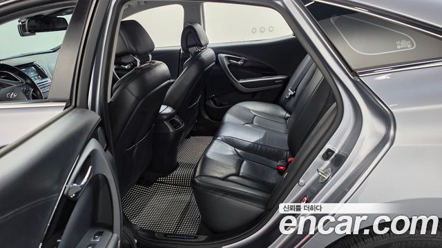 Hyundai Grandeur (HG) HG220 Diesel Premium 2015 — фото 11