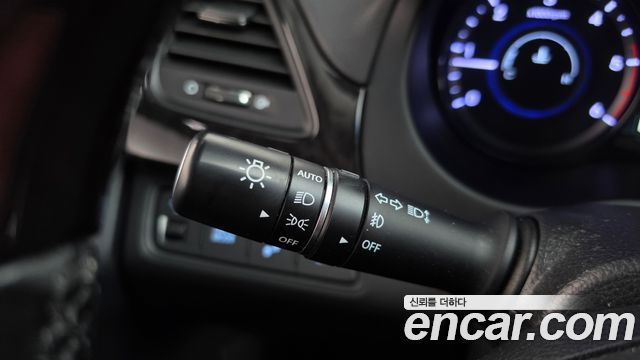 Hyundai Grandeur (HG) HG220 Diesel Premium 2015 — фото 27