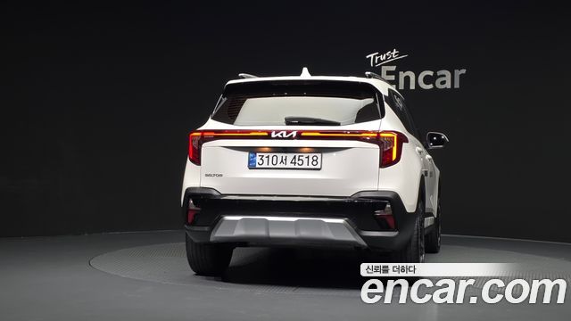 Kia Seltos Gasoline 1.6 Turbo 2WD Signature 2023 — фото 4