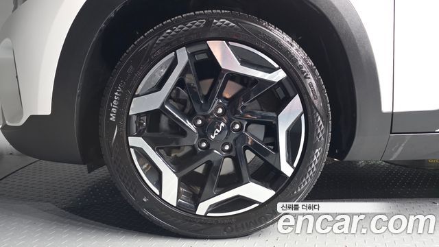 Kia Seltos Gasoline 1.6 Turbo 2WD Signature 2023 — фото 5