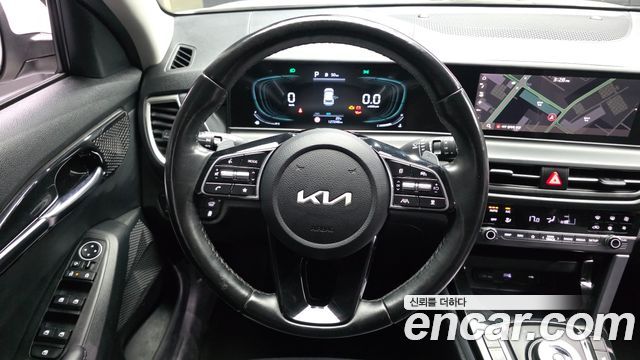 Kia Seltos Gasoline 1.6 Turbo 2WD Signature 2023 — фото 13