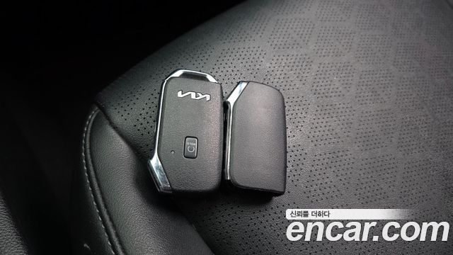 Kia Seltos Gasoline 1.6 Turbo 2WD Signature 2023 — фото 34
