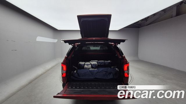 KG Mobility (SsangYong) Rexton Sports Khan Diesel 2.2 4WD Noblesse 2021 — фото 15
