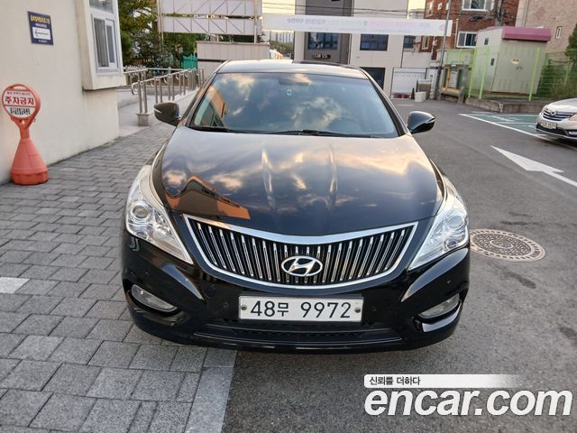 Hyundai Grandeur Hybrid (HG) Premium