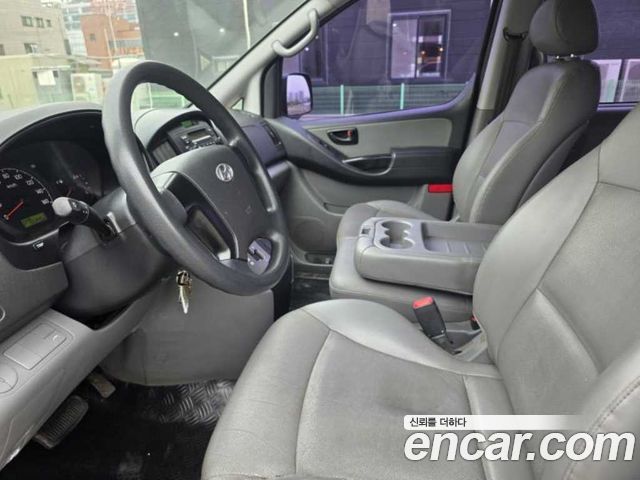 Hyundai Grand Starex 12-Seater Wagon CVX Deluxe 2015 — фото 16