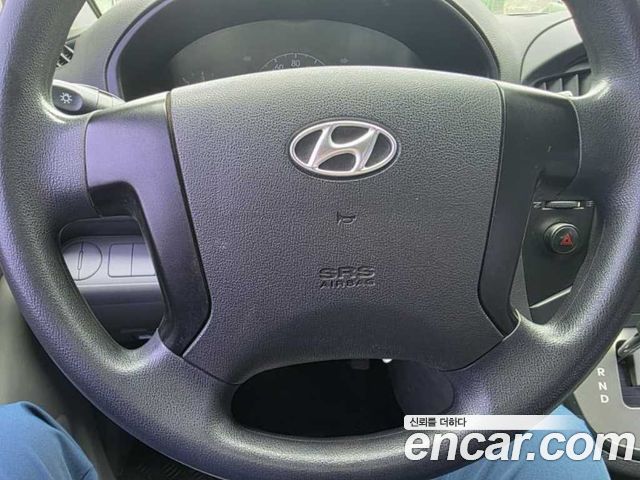 Hyundai Grand Starex 12-Seater Wagon CVX Deluxe 2015 — фото 19