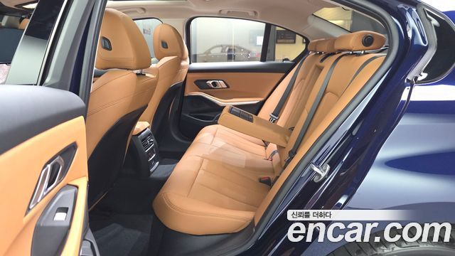 BMW 3 Series (G20) 320i 2025 — фото 12