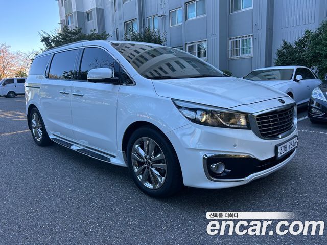 Kia Carnival 9-seater Noblesse 2015 — фото 3