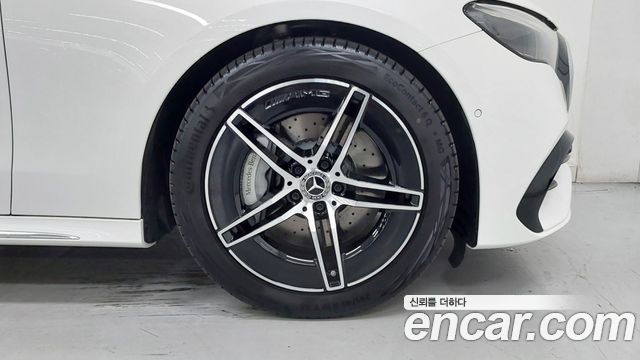 Mercedes-Benz E-Class (W214) E200 AMG Line 2026 — фото 5
