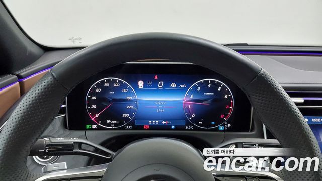 Mercedes-Benz E-Class (W214) E200 AMG Line 2026 — фото 8