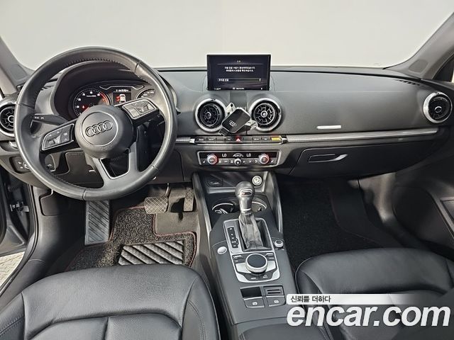 Audi A3 40 TFSI 8V 2018 — фото 5