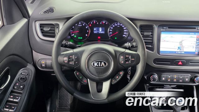 Kia Carens 2.0 LPi Luxury 2014 — фото 13