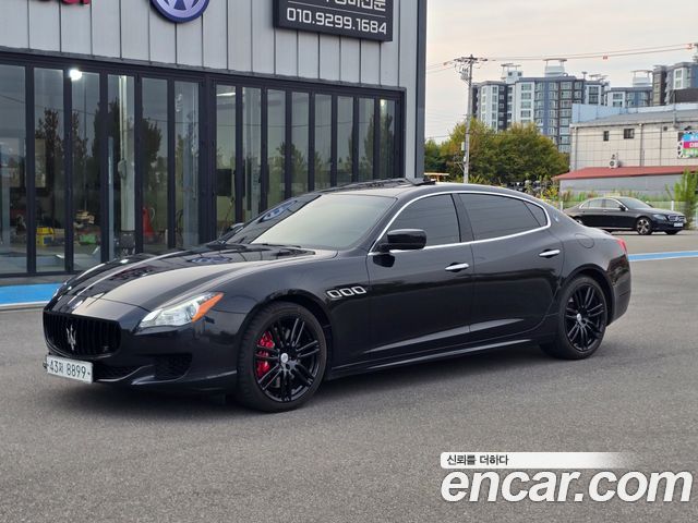 Maserati Quattroporte GTS 3.8 V8