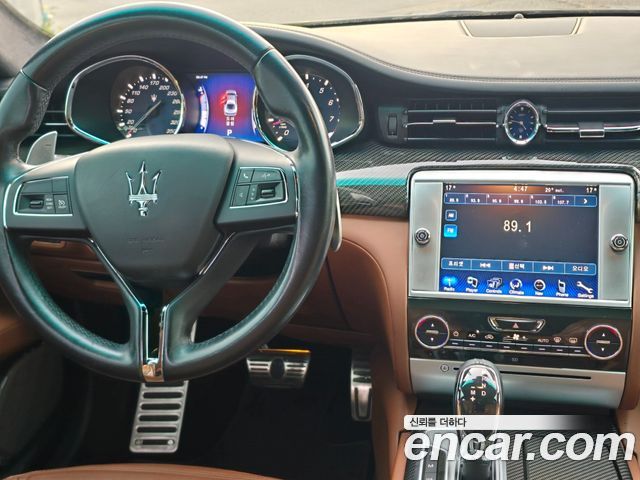 Maserati Quattroporte GTS 3.8 V8 2015 — фото 16