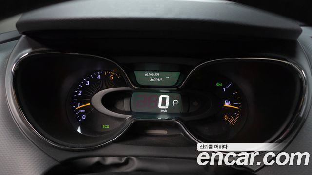 Renault Korea QM3 LE 2015 — фото 8