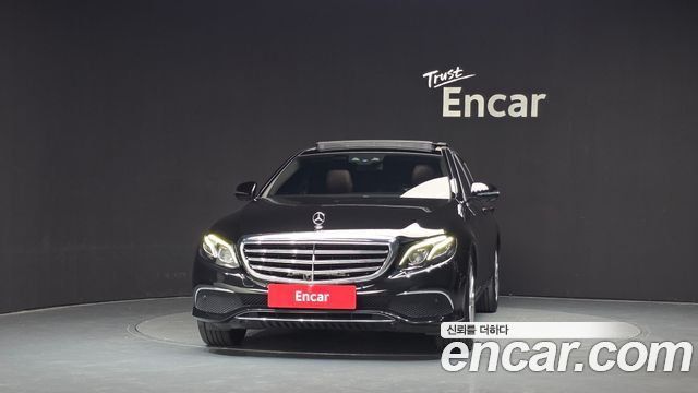 Mercedes-Benz E-Class (W213) E300 4MATIC Exclusive 2017 — фото 3