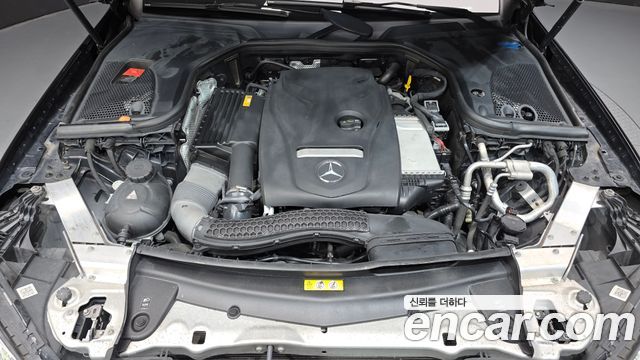 Mercedes-Benz E-Class (W213) E300 4MATIC Exclusive 2017 — фото 6