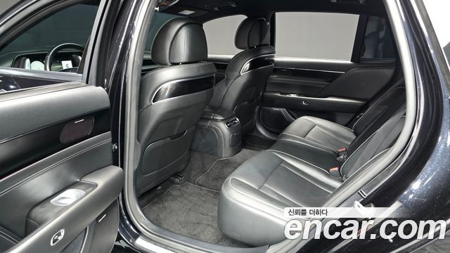 Genesis G90 (RS4) Gasoline 3.5 Turbo AWD 2023 — фото 11