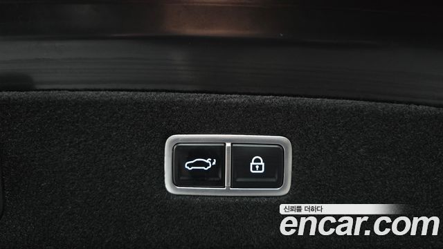 Genesis G90 (RS4) Gasoline 3.5 Turbo AWD 2023 — фото 17