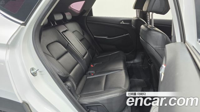 Hyundai Tucson Diesel 1.7 2WD Modern Fever 2017 — фото 11