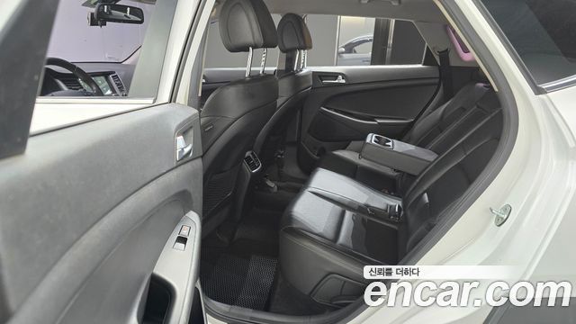 Hyundai Tucson Diesel 1.7 2WD Modern Fever 2017 — фото 12