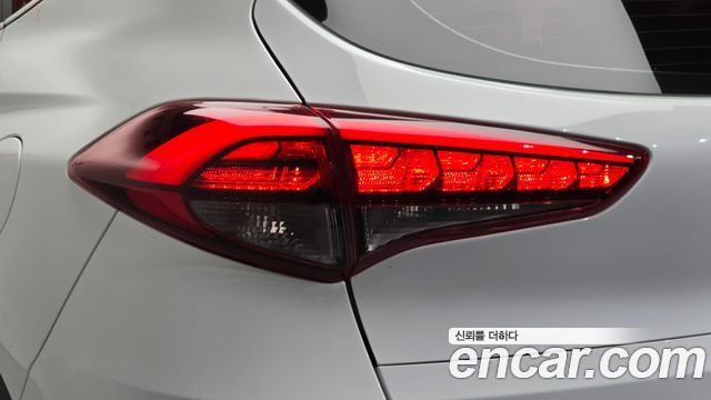 Hyundai Tucson Diesel 1.7 2WD Modern Fever 2017 — фото 23