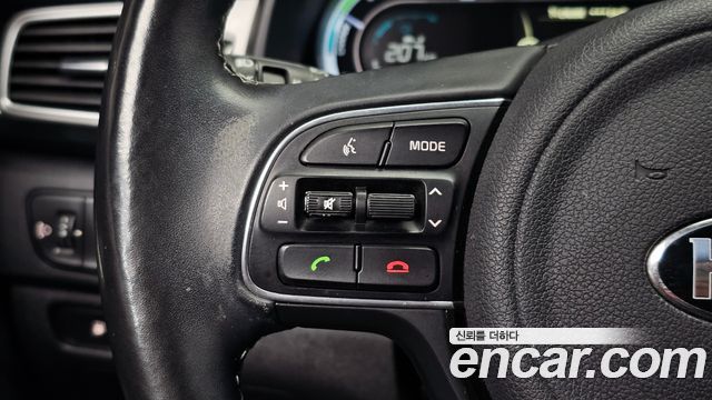 Kia Niro Prestige 2018 — фото 14