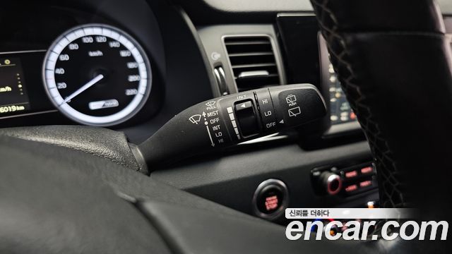 Kia Niro Prestige 2018 — фото 18