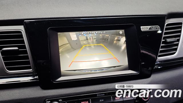 Kia Niro Prestige 2018 — фото 20