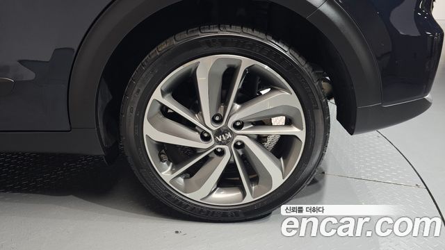 Kia Niro Prestige 2018 — фото 21