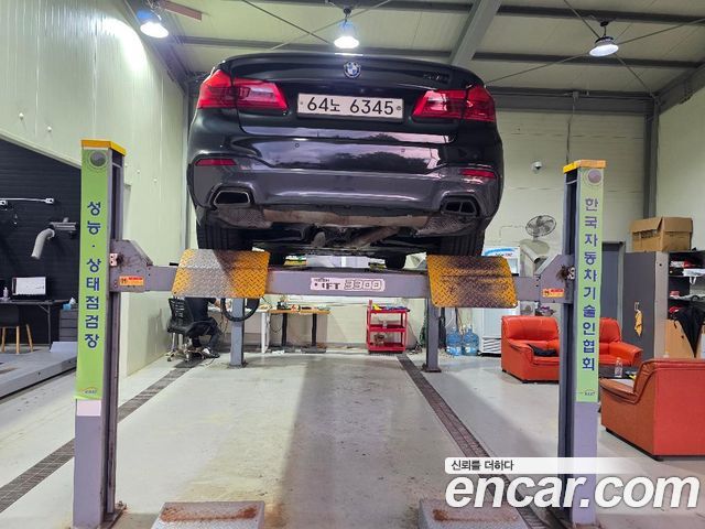 BMW 5 Series (G30) 530i M Sport Package Plus 2017 — фото 2