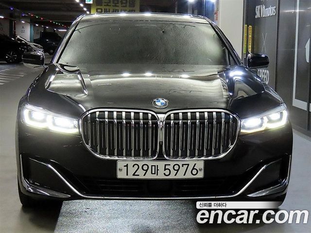 BMW 7 Series (G11) 740Li xDrive Design Pure Excellence 2020 — фото 2