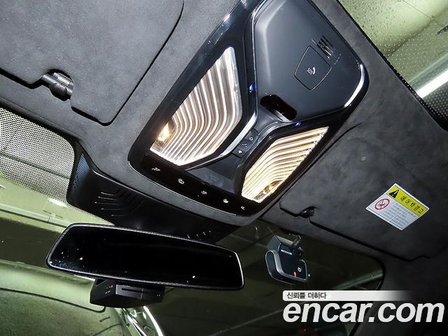 BMW 7 Series (G11) 740Li xDrive Design Pure Excellence 2020 — фото 19