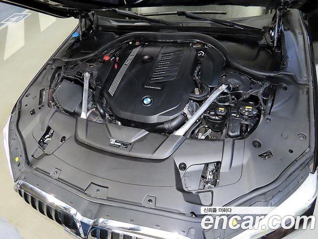 BMW 7 Series (G11) 740Li xDrive Design Pure Excellence 2020 — фото 23