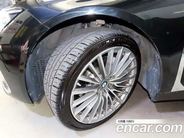 BMW 7 Series (G11) 740Li xDrive Design Pure Excellence 2020 — фото 24