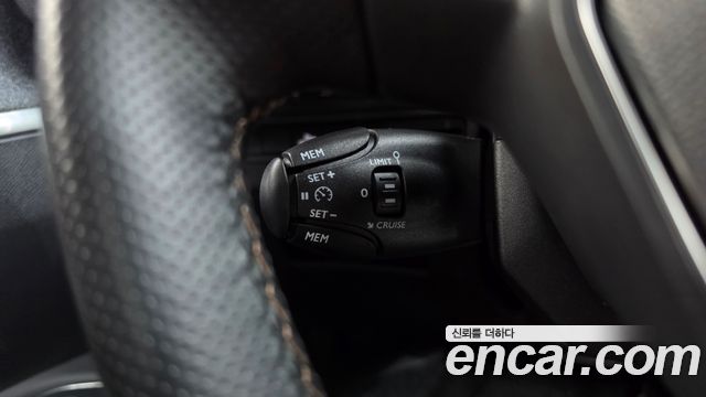 Peugeot 3008 (II) 1.6 BlueHDi GT Line 2018 — фото 32