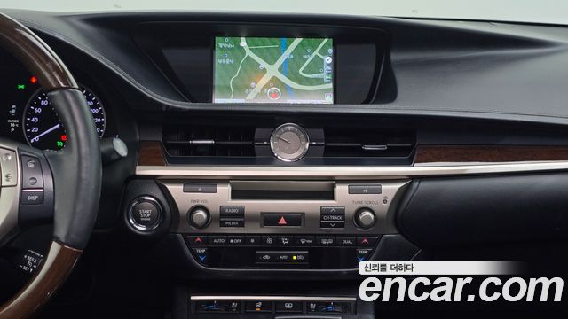 Lexus ES350 Supreme XV60 2013 — фото 16