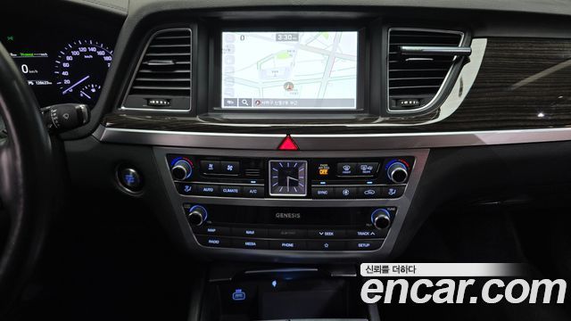Genesis G80 3.3 GDI AWD Luxury 2019 — фото 16