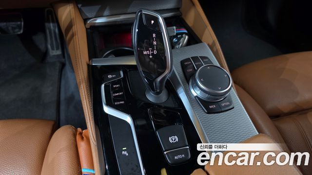 BMW 5 Series (G30) 530i xDrive M Sport Package 2018 — фото 9