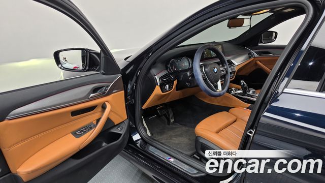 BMW 5 Series (G30) 530i xDrive M Sport Package 2018 — фото 10
