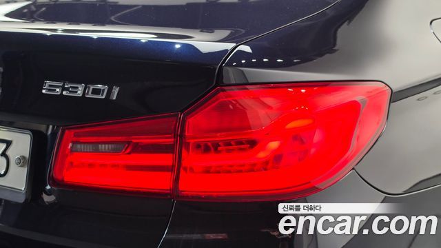 BMW 5 Series (G30) 530i xDrive M Sport Package 2018 — фото 23