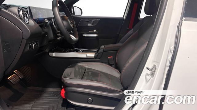 Mercedes-Benz GLB-Class (X247) AMG GLB35 4MATIC 2026 — фото 10