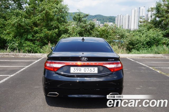 Hyundai Grandeur Hybrid (HG) Premium 2017 — фото 16