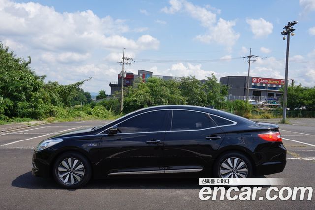 Hyundai Grandeur Hybrid (HG) Premium 2017 — фото 17