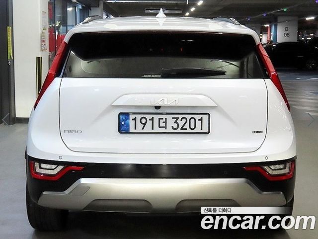 Kia Niro Signature 2022 — фото 5