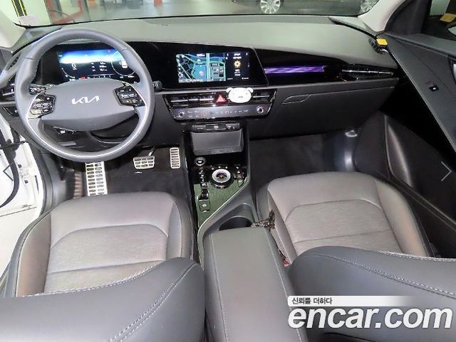 Kia Niro Signature 2022 — фото 10