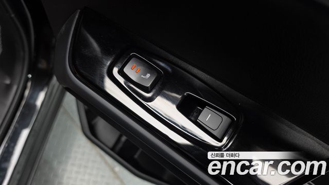 KG Mobility (SsangYong) Torres Gasoline 1.5 2WD Black Edition 2024 — фото 18