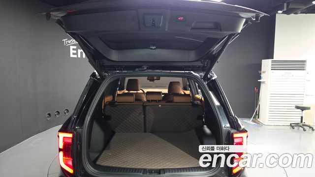 KG Mobility (SsangYong) Torres Gasoline 1.5 2WD Black Edition 2024 — фото 20