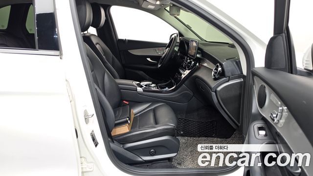 Mercedes-Benz GLC-Class (X253) GLC350e 4MATIC 2019 — фото 11