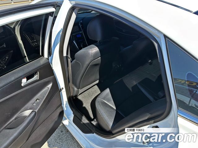 Hyundai Sonata (YF) LPi Luxury 2012 — фото 10